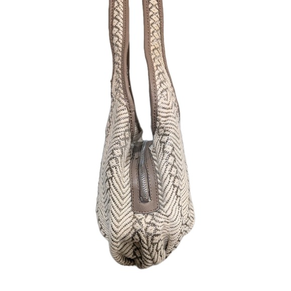 Simply Vera Verawang Brown And Tan Weave Pattern Fabric Sidekick Satchel - Picture 4 of 12